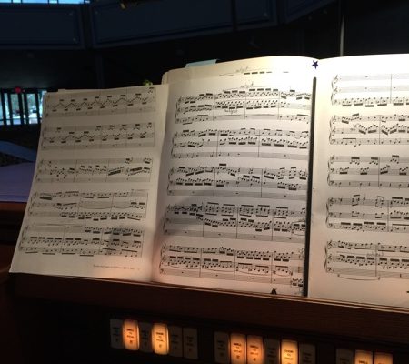 PIANO AND ORGAN PRACTICE IDEAS FOR THE HANDS